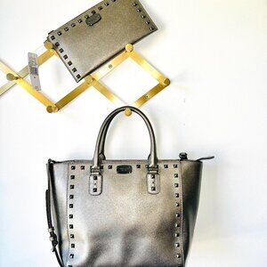 NWT Michael Kors Saffiano Studded Large tote + Wristlet